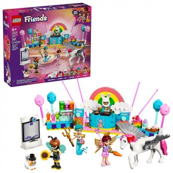 Конструктор LEGO Friends Костюмована вечірка з єдинорогом і феєю 42661
