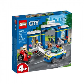 Конструктор LEGO City Переслідування на поліцейській дільниці 60370