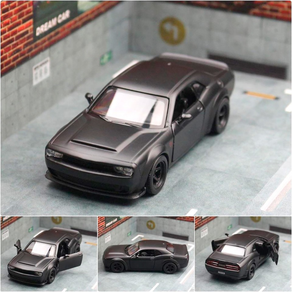 Машинка Uni-Fortune RMZ City Dodge Challenger (матова серія